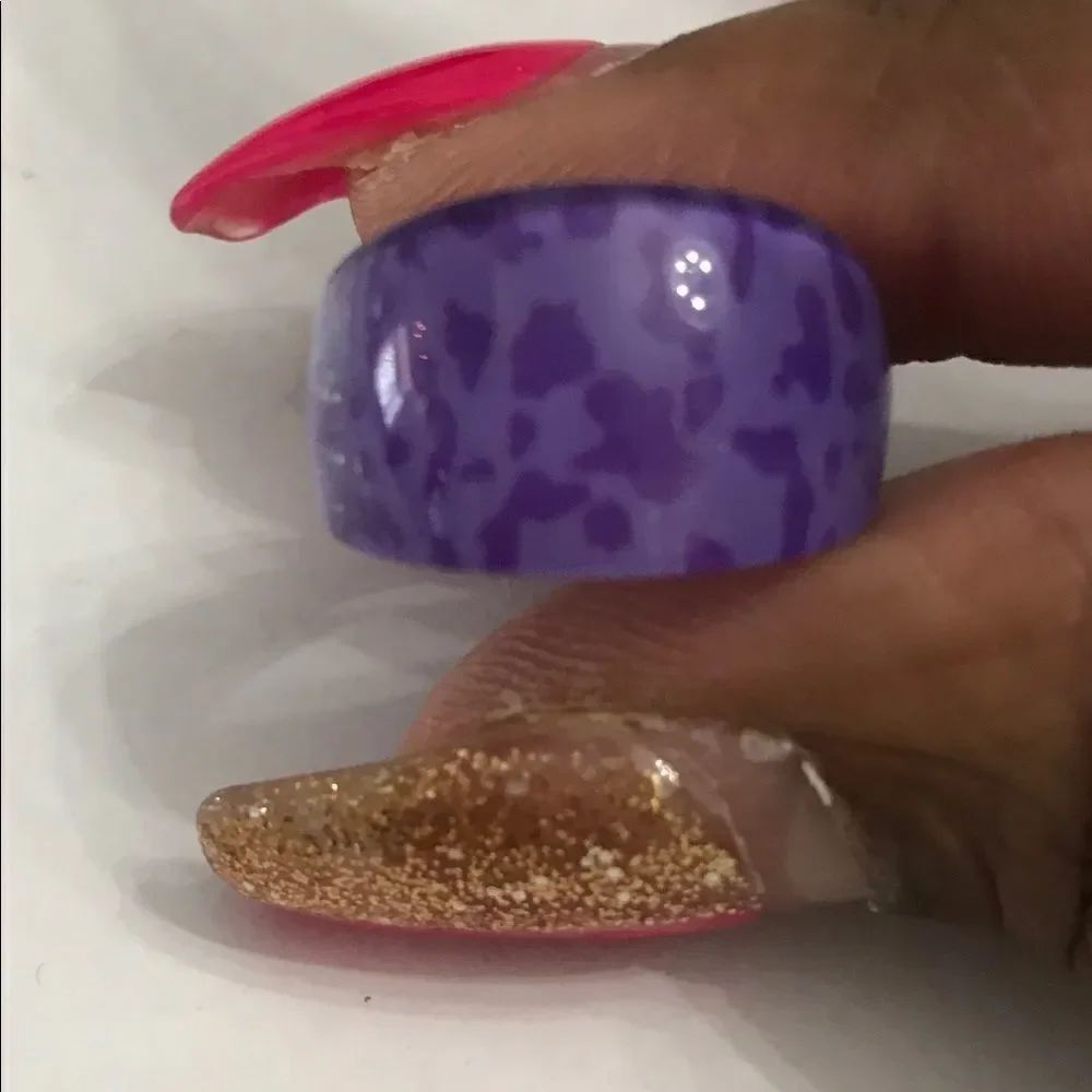 Ladies purple patterned ring - Picture 5 of 5